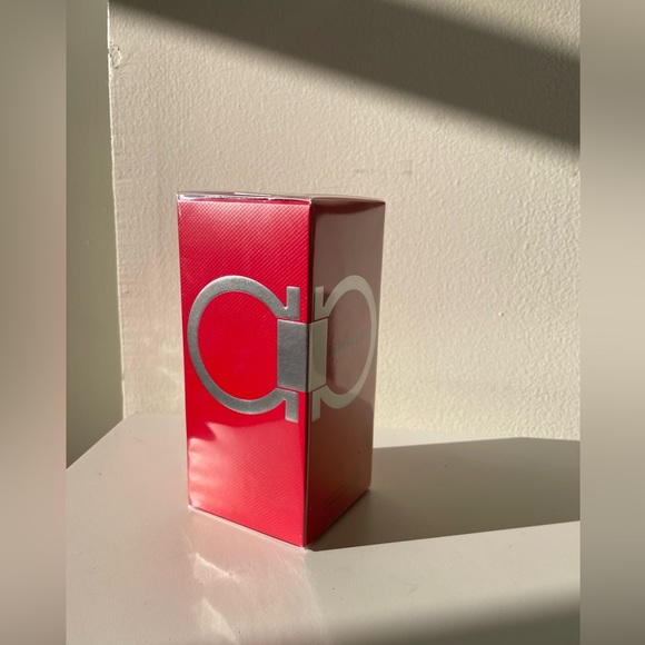 SOLD NIB Salvatore Ferragamo Red Leather perfume - Picture 3 of 5
